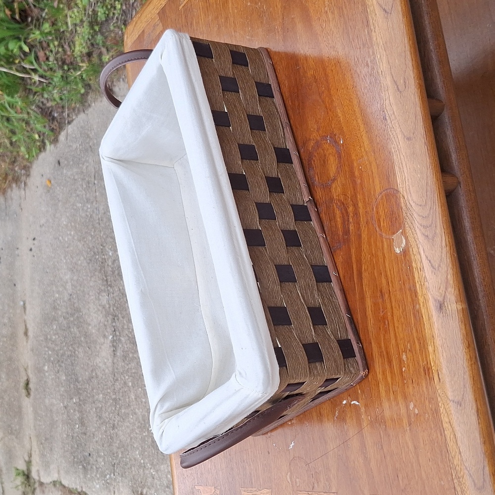 Lined woven basket with handles